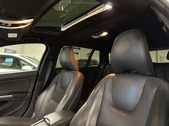 Volvo V60 12 of 18