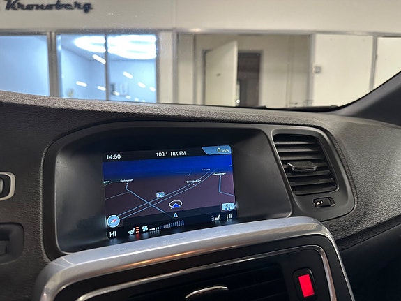 Volvo V60 15 of 18