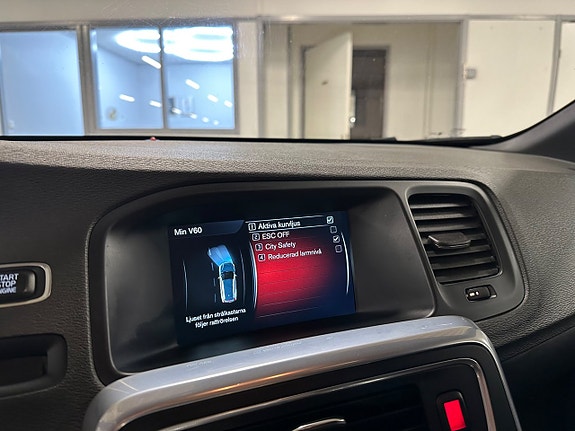 Volvo V60 17 of 18