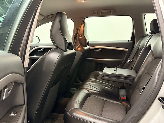 Volvo V70 10 of 15