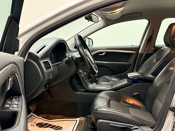 Volvo V70 9 of 15