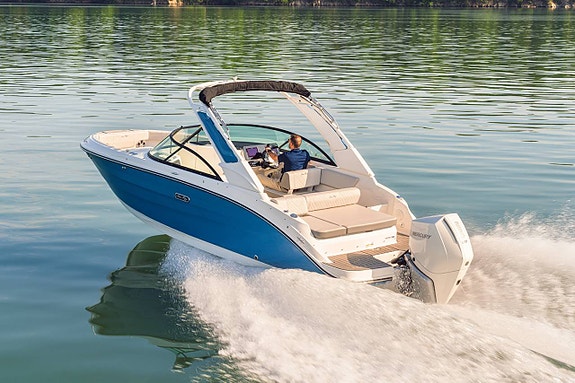 Sea Ray SDX 230