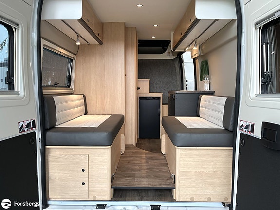 Sunlight Cliff 540 Vanlife 4 of 5
