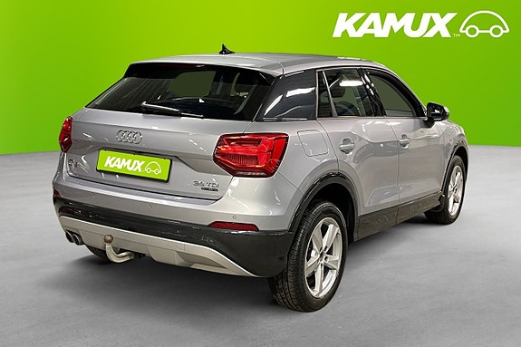 Audi Q2 4 of 5