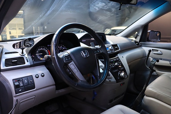 Honda Odyssey 9 of 22