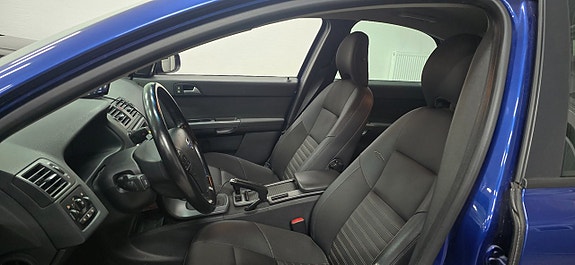 Volvo S40 9 of 14