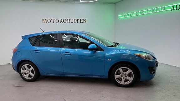 Mazda 3 3 of 5