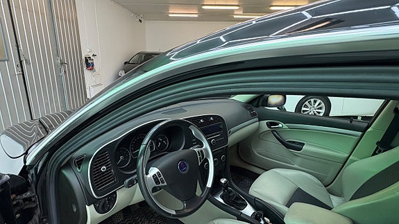 Saab 9-3 10 of 12