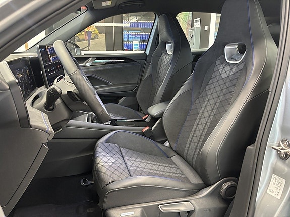 Volkswagen Tiguan 9 of 15