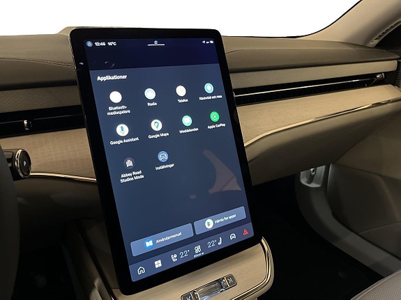 Volvo ES90 17 of 27