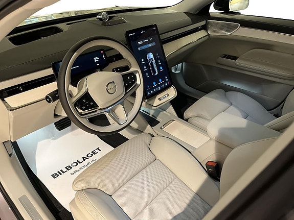 Volvo ES90 14 of 27