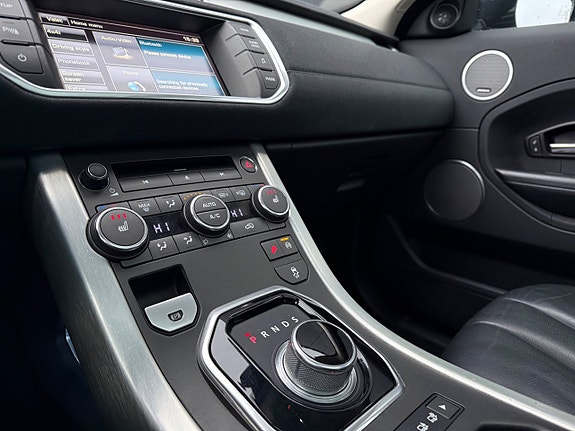 Land Rover Range Rover Evoque 15 of 19
