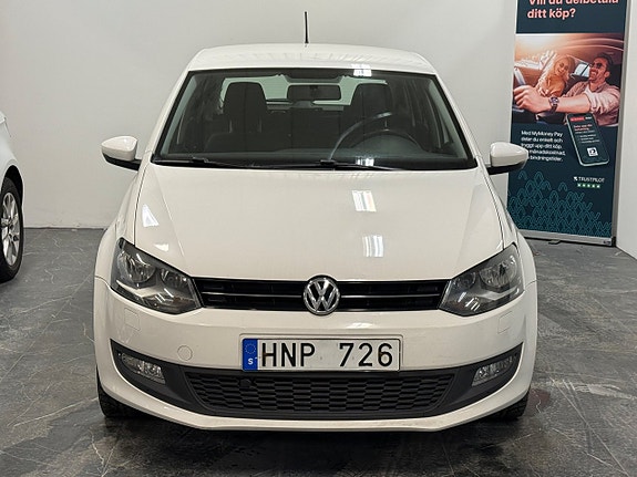 Volkswagen Polo 2 of 5