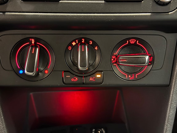 Volkswagen Polo 18 of 23