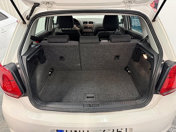 Volkswagen Polo 23 of 23