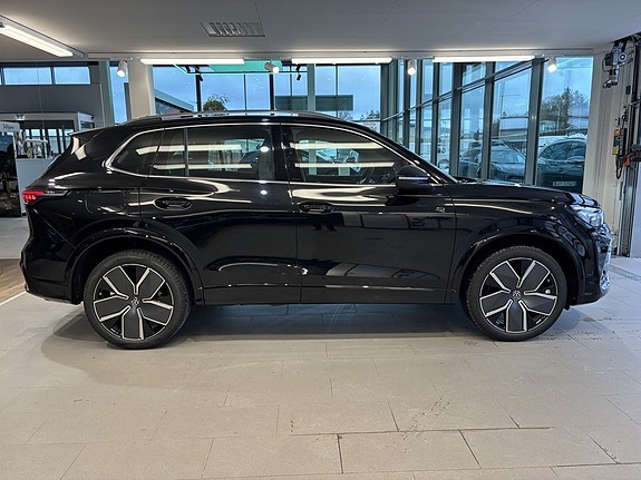 Volkswagen Tiguan 7 of 18
