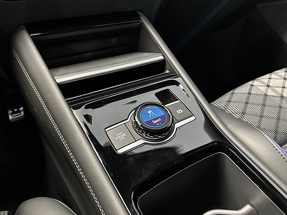 Volkswagen Tiguan 13 of 18
