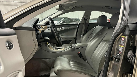 Mercedes-Benz CLS280 13 of 21