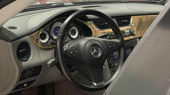 Mercedes-Benz CLS280 18 of 21