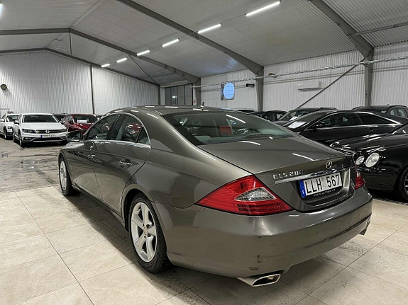 Mercedes-Benz CLS280 7 of 21