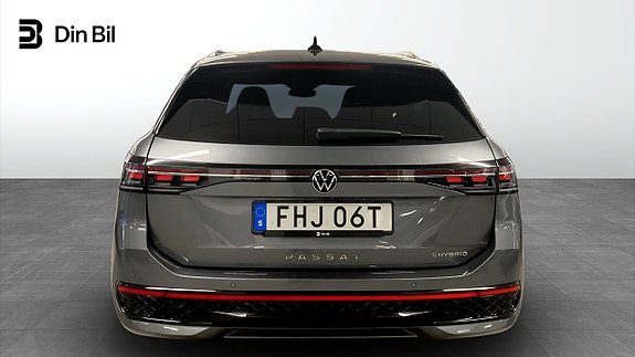 Volkswagen Passat 5 of 5