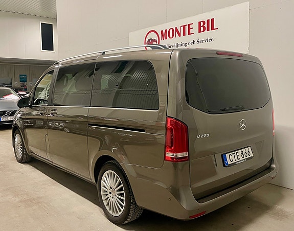 Mercedes-Benz V200 d 3 of 5