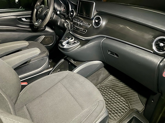 Mercedes-Benz V200 d 12 of 18