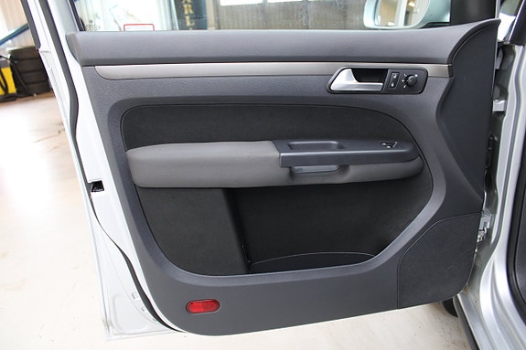 Volkswagen Touran 7 of 11