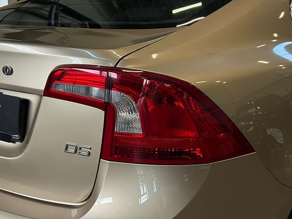 Volvo S60 10 of 15