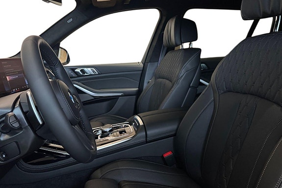 BMW X7 10 of 15