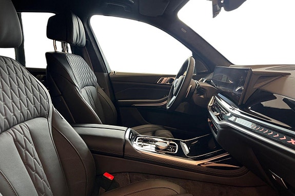 BMW X7 5 of 5