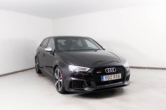 Audi RS3 4 of 5