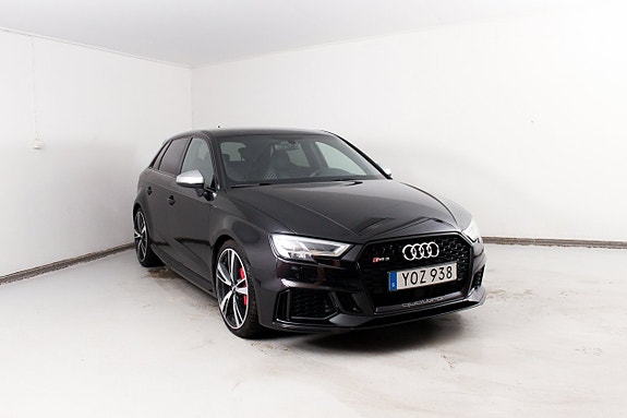 Audi RS3 3 of 5