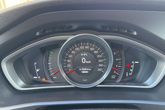 Volvo V40 17 of 17