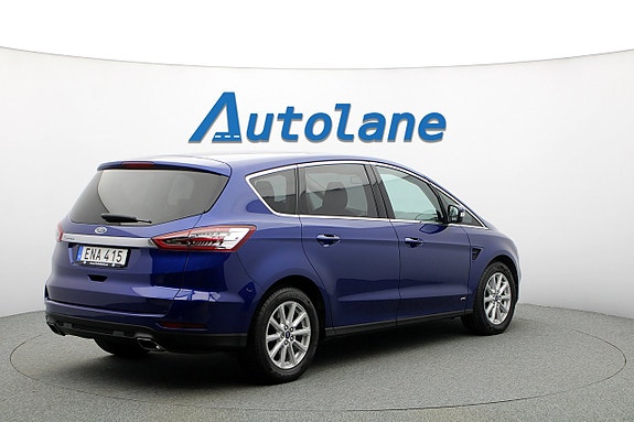 Ford S-MAX 8 of 28