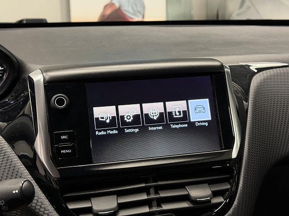 Peugeot 2008 21 of 24