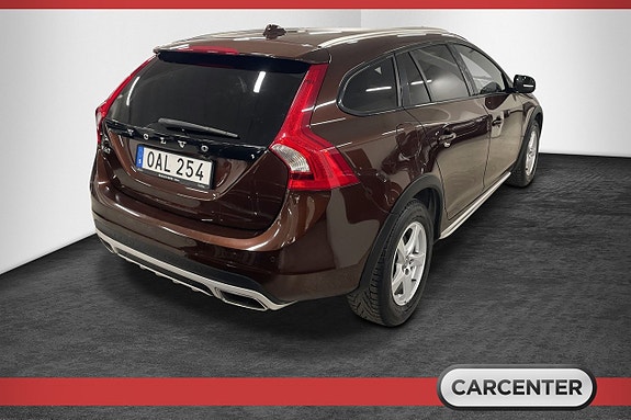 Volvo V60 Cross Country 5 of 5