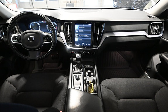 Volvo V60 9 of 23