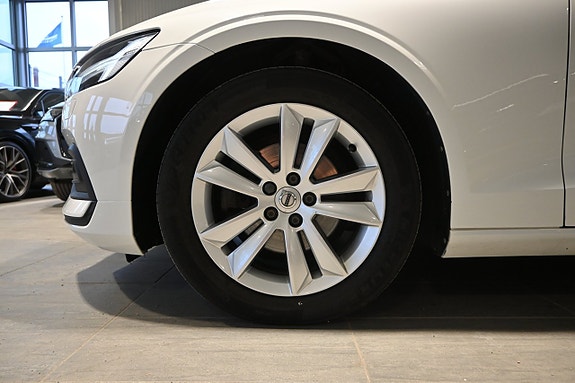 Volvo V60 6 of 23