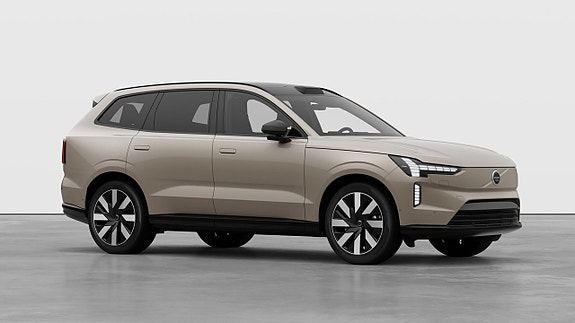 Volvo EX90 7 of 26