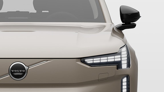 Volvo EX90 11 of 26