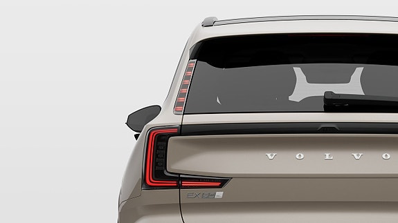 Volvo EX90 13 of 26