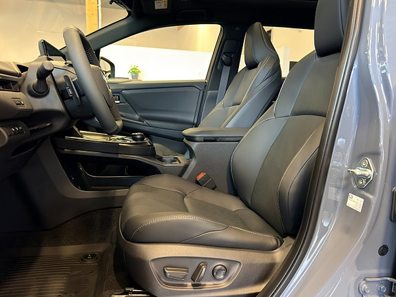 Subaru Solterra 10 of 21