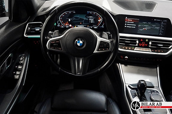 BMW 320 14 of 15
