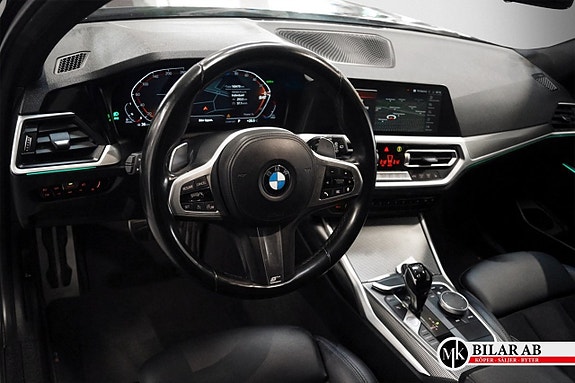 BMW 320 12 of 15
