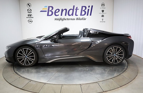 BMW i8 13 of 29