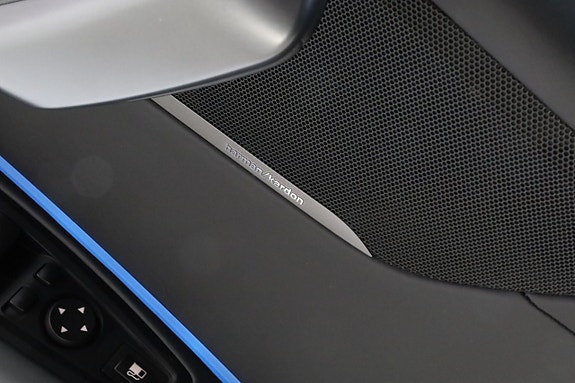 BMW i8 27 of 29