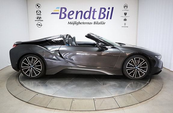 BMW i8 22 of 29