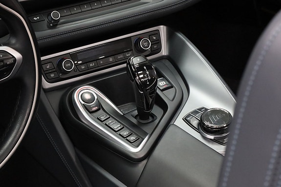 BMW i8 12 of 29
