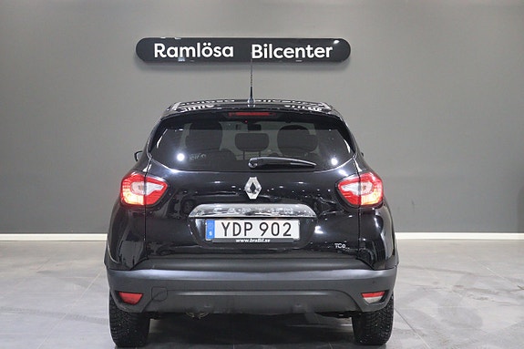 Renault Captur 9 of 19